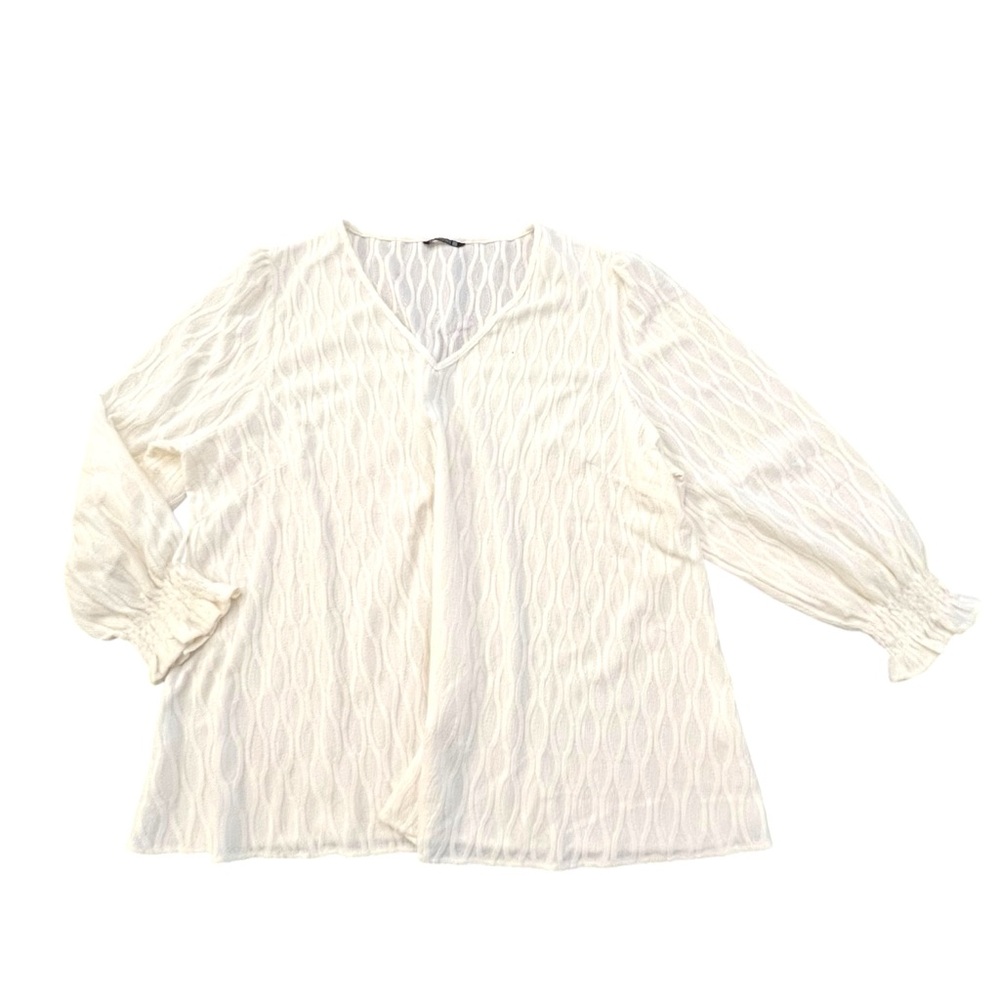 BloomChic Women's Cream Ivory Long Sleeve Sweater Lightweight Textured Size 26